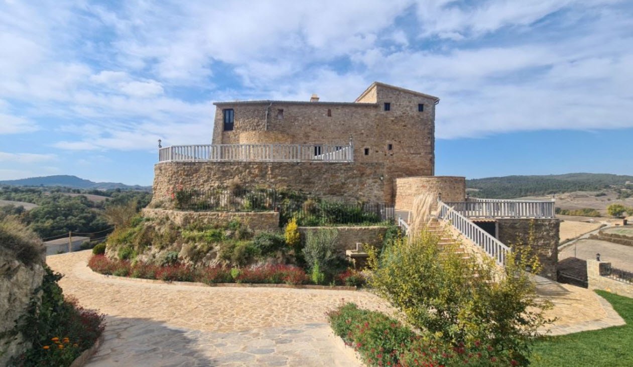 Castell d'Enfesta, Spain